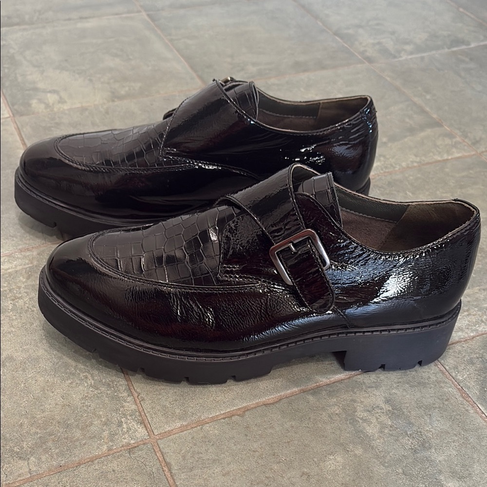 Seychelles women’s black patent shoes